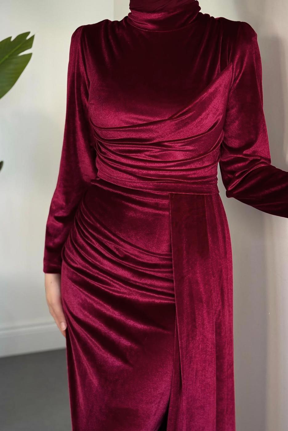 Tesettür giyim KIRMIZI KADİFE ABİYE ELBİSE T 4288