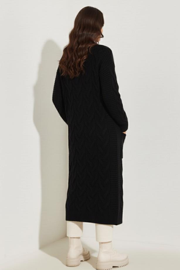 Tesettür giyim SİYAH ÖRGÜ DESENLİ TRİKO HIRKA T 7182 - TRENDTESETTÜR