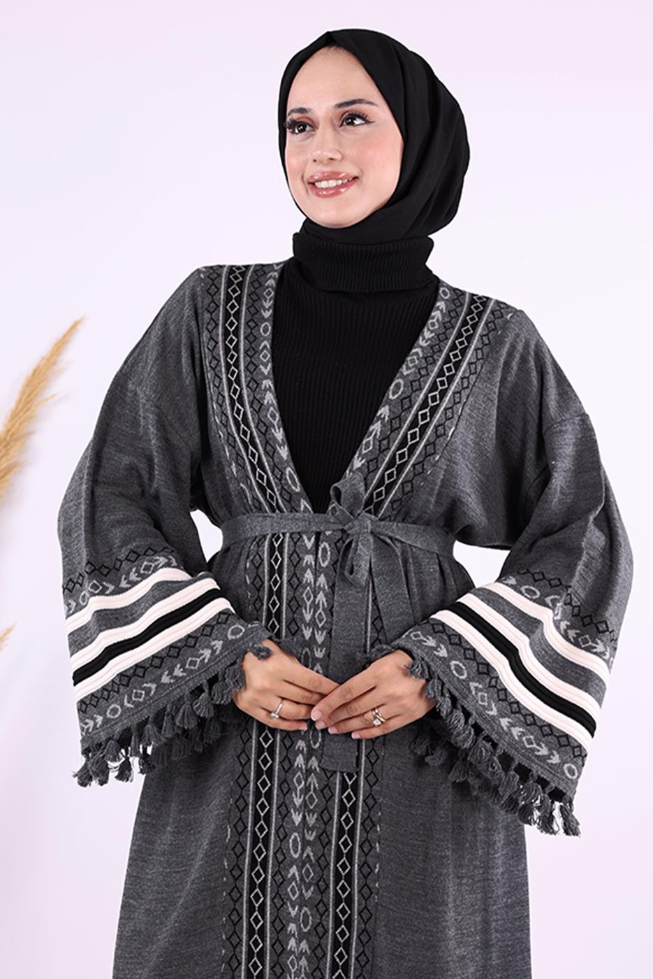 Tesettür giyim GRİ ETNİK DESENLİ TRİKO KİMONO T 57621