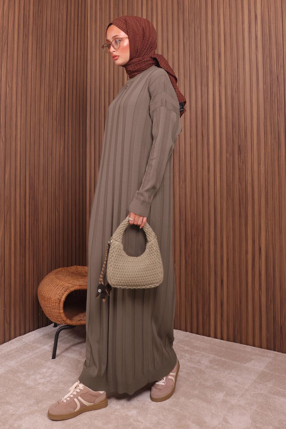 Vêtements hijab VISON ROBE EN MAILLE T 0507