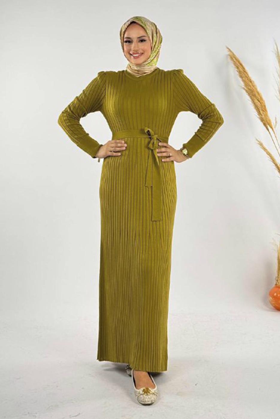 Tesettür giyim YEŞİL KUŞAKLI FİTİLLİ TRİKO ELBİSE T 91381
