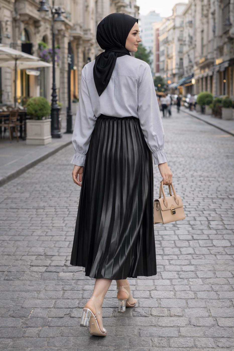 Tesettür giyim SİYAH PİLİSELİ ETEK T 0654