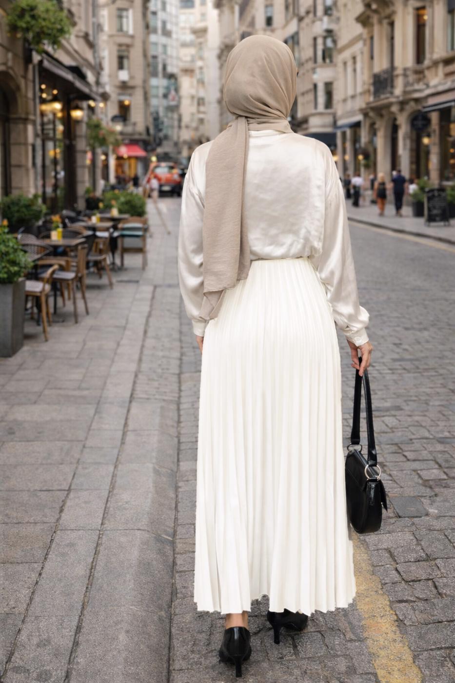 Tesettür giyim BEYAZ PİLİSELİ ETEK T 0654