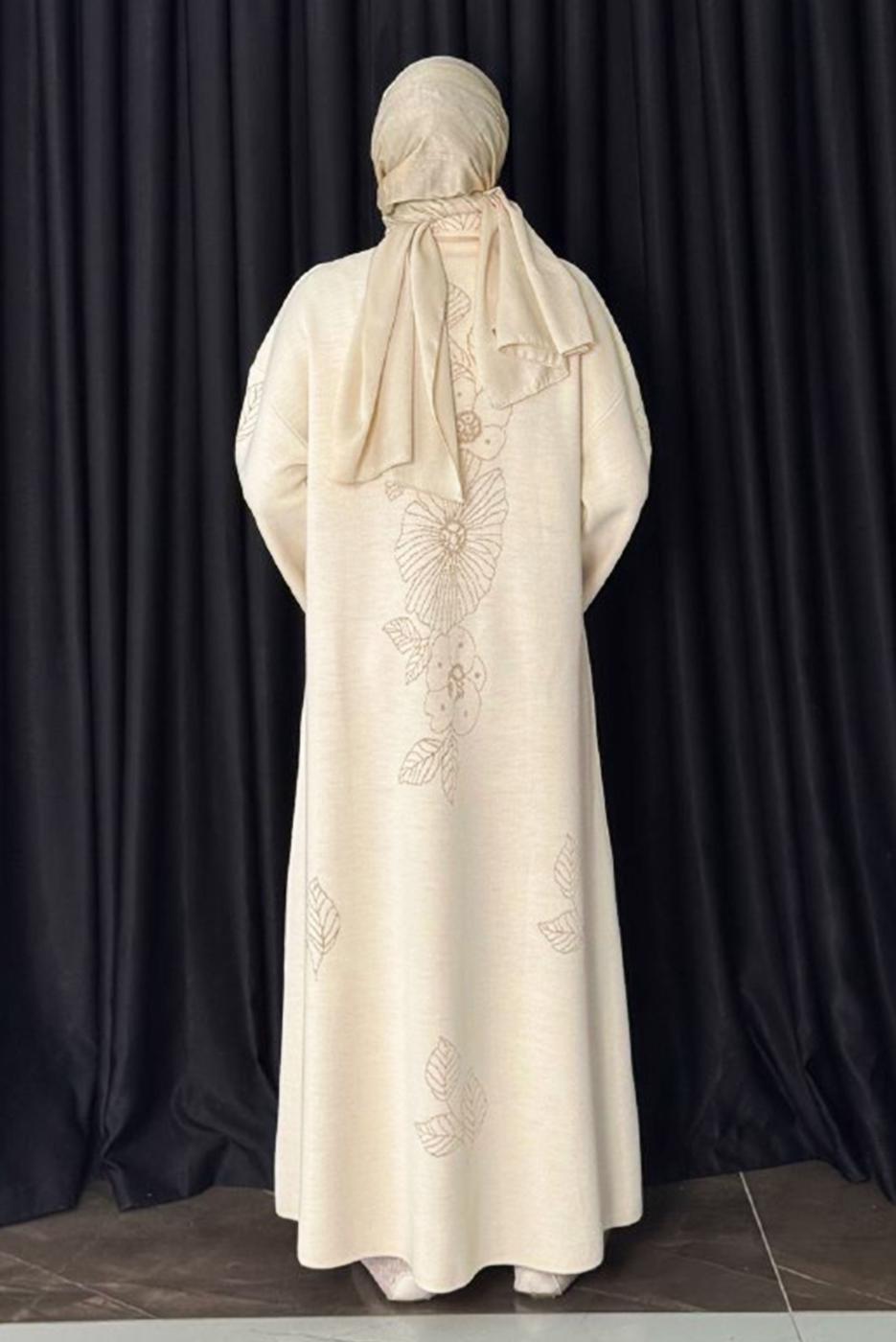 Tesettür giyim BEJ ÇİÇEK DESENLİ TRİKO HIRKA T 01381