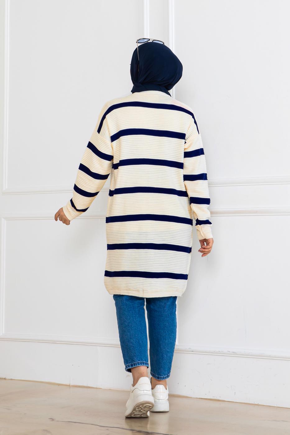 Tesettür giyim KREM ÇİZGİLİ HIRKA T 0903