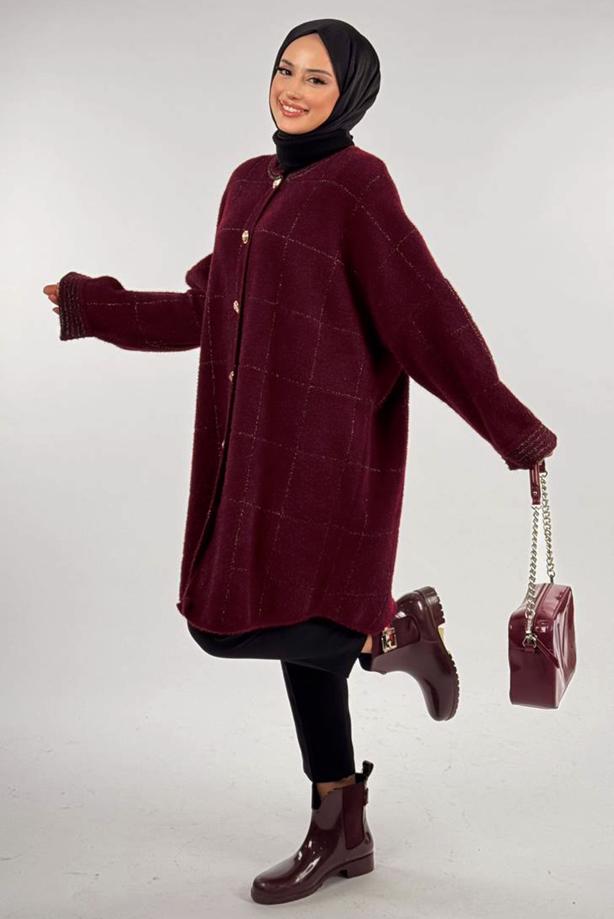 Tesettür giyim BORDO KARE DESENLİ HIRKA T 92381 - TRENDTESETTÜR