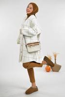 Tesettür giyim EKRU KARE DESENLİ HIRKA T 92381