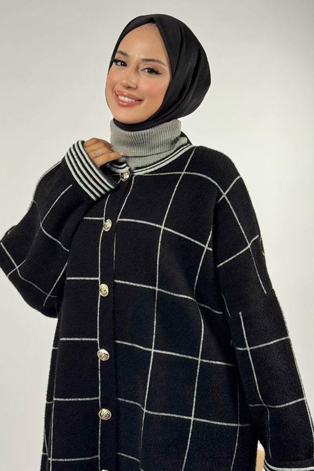 Tesettür giyim SİYAH KARE DESENLİ HIRKA T 92381 - TRENDTESETTÜR