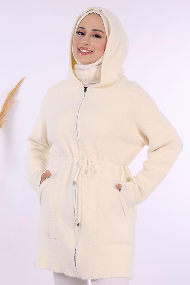 Tesettür giyim EKRU PELUŞ HIRKA T 95621 - TRENDTESETTÜR