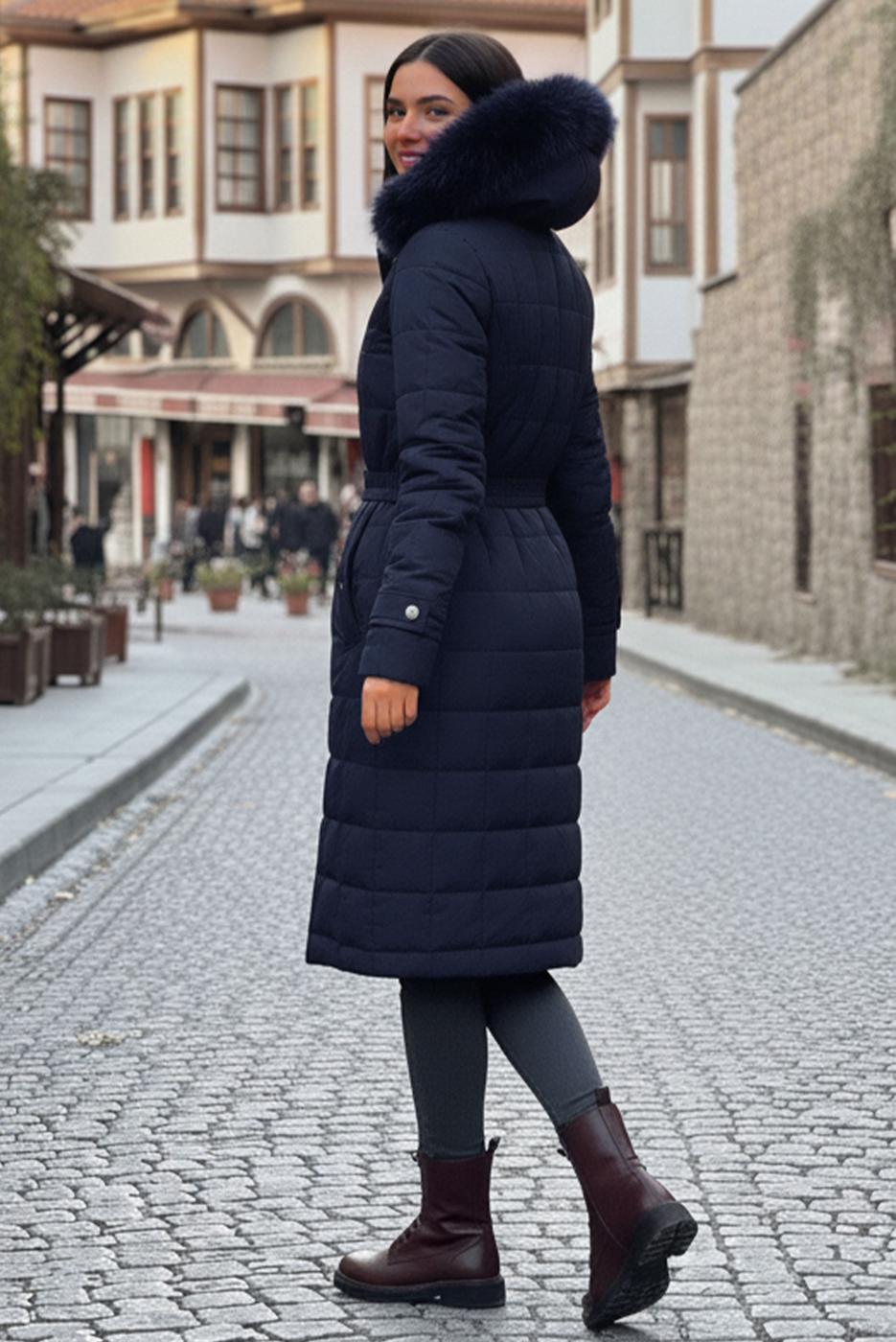 Tesettür giyim LACİVERT KEMERLİ KAPİTONE KABAN T 0002