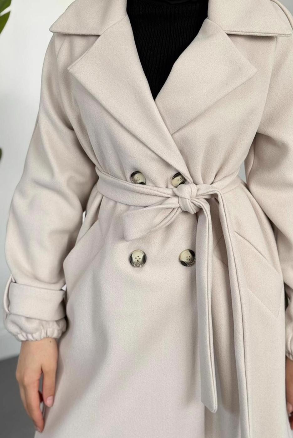 Tesettür giyim BEJ KUŞAKLI KABAN T 3426