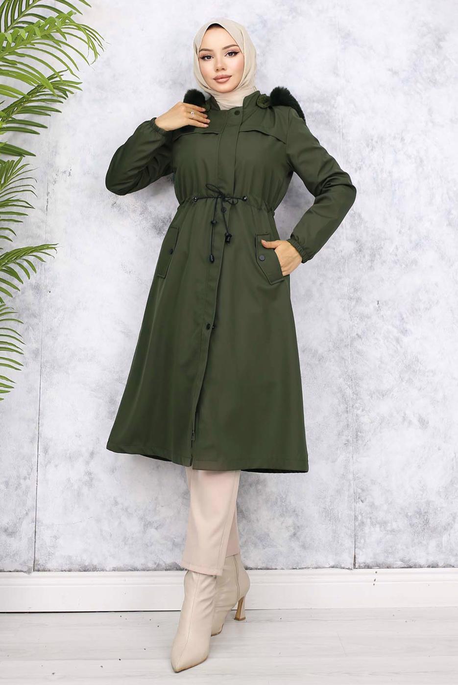 Tesettür giyim HAKİ KAPÜŞONU KÜRKLÜ KABAN T 3501