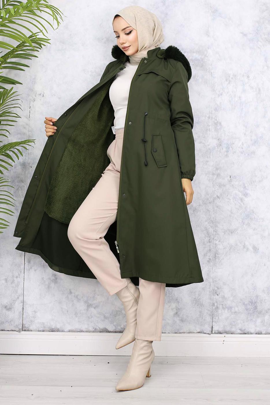 Tesettür giyim HAKİ KAPÜŞONU KÜRKLÜ KABAN T 3501