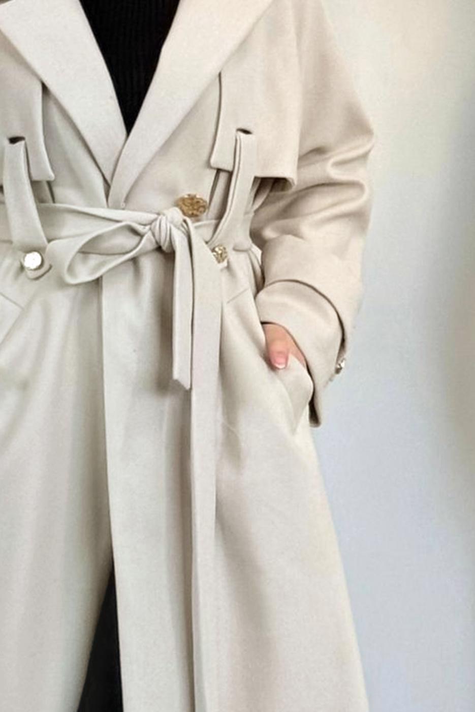 Tesettür giyim BEJ KUŞAKLI KABAN T 4626