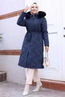 Tesettür giyim LACİVERT KAPÜŞONLU ŞİŞME KABAN T 6307