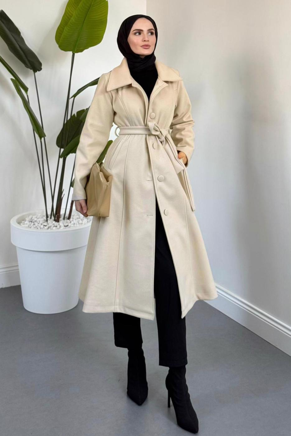 Tesettür giyim BEJ KUŞAKLI KABAN T 6326