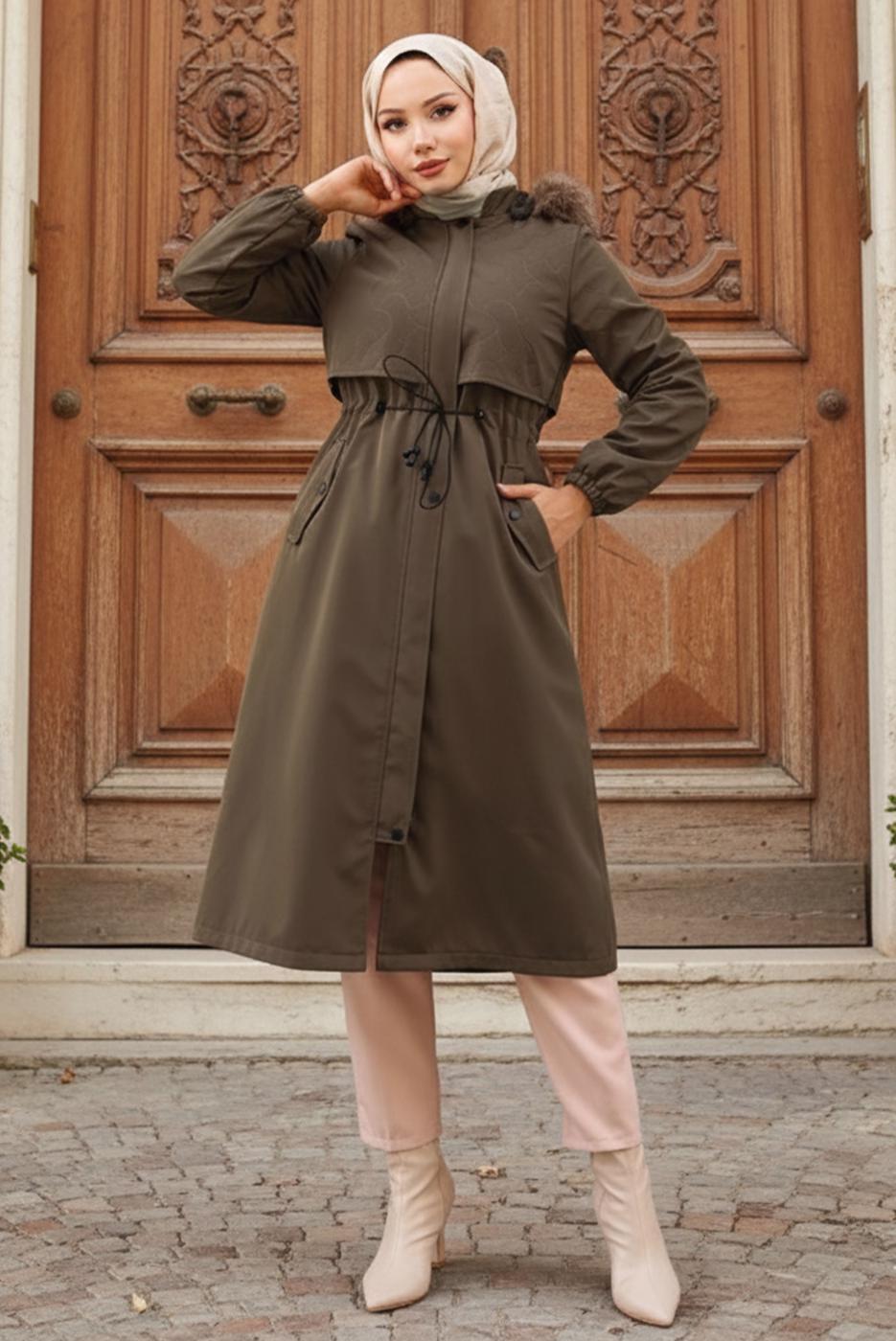 Tesettür giyim HAKİ KAPÜŞONLU KABAN T 7801
