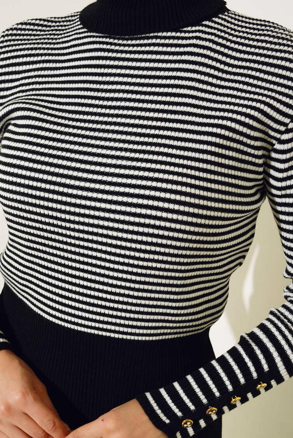 Vêtements hijab NOIR PULL EN MAILLE RAYÉE T 3304