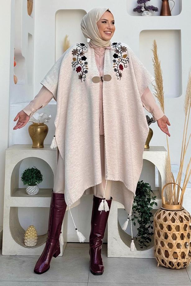 Tesettür giyim BEJ GÜL İŞLEMELİ TRİKO PANÇO T 13021 - TRENDTESETTÜR