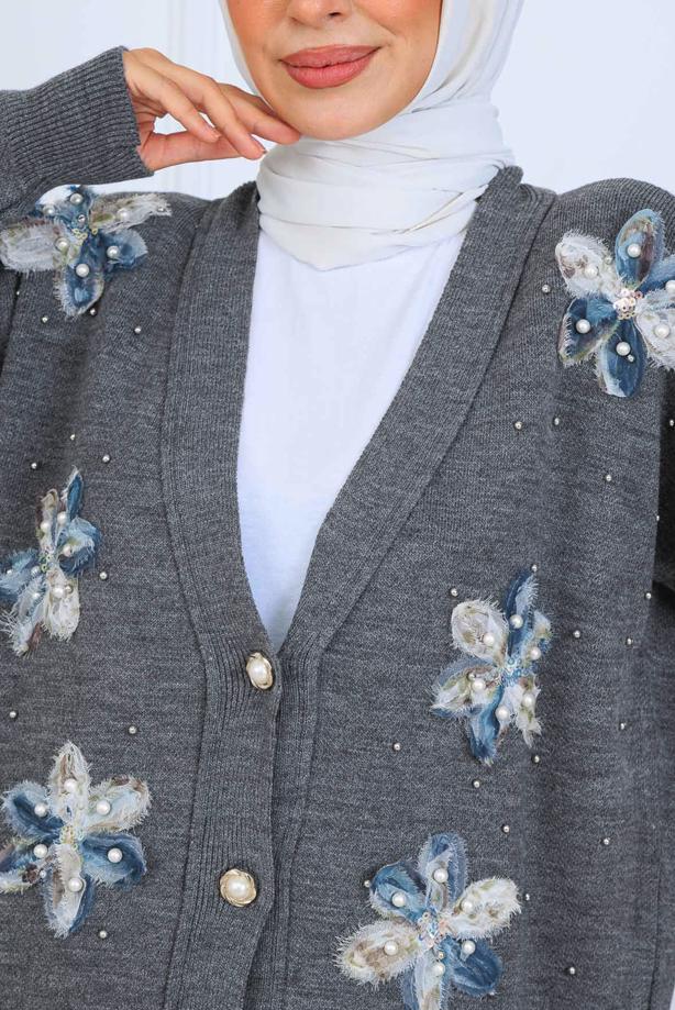 Tesettür giyim GRİ T 1001 BN ÇİÇEKLİ TRİKO TAKIM - TRENDTESETTÜR