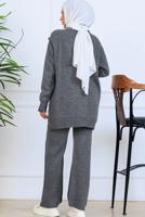 Tesettür giyim GRİ T 1001 BN ÇİÇEKLİ TRİKO TAKIM