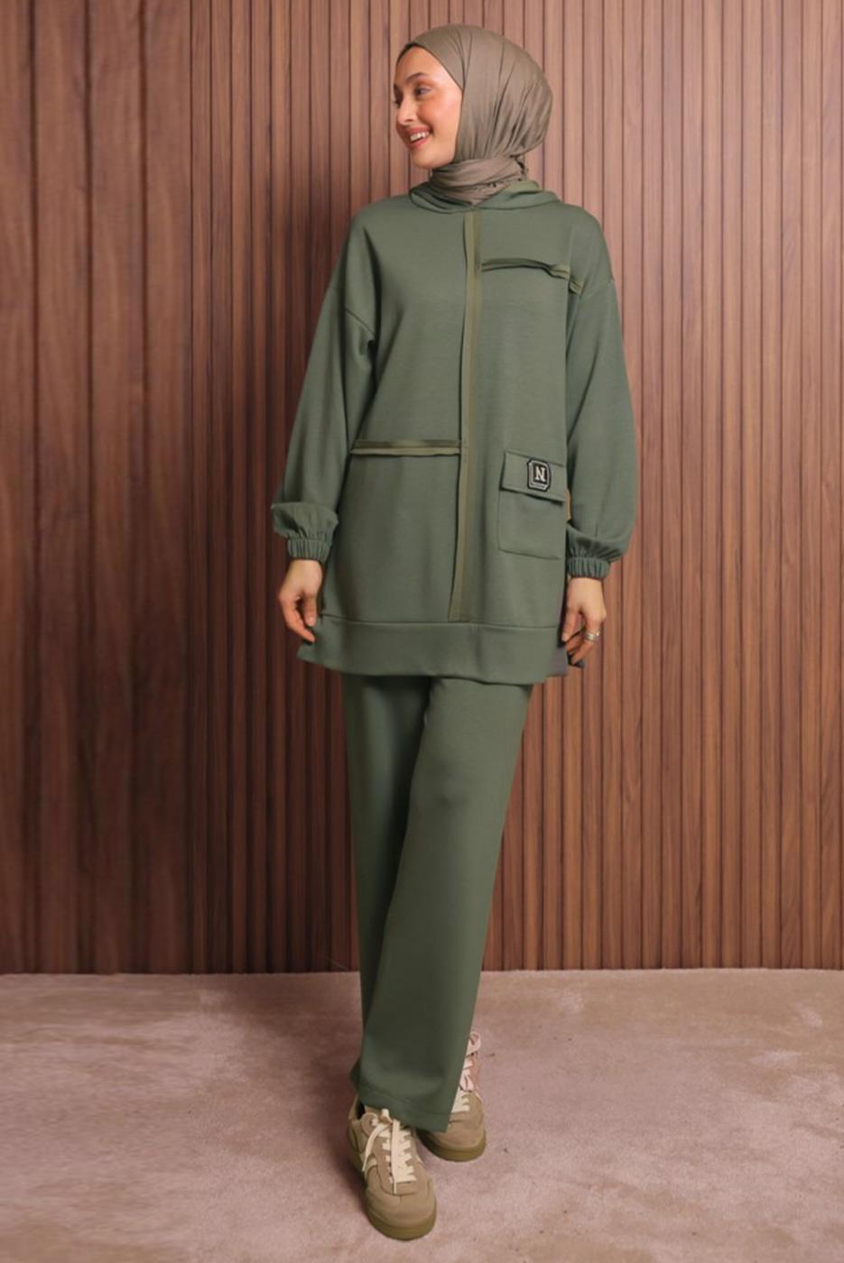 Tesettür giyim HAKİ KAPÜŞONLU PANTOLONLU TAKIM T 3017
