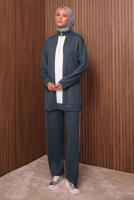 Tesettür giyim GRİ ŞERİT DETAYLI PANTOLONLU TAKIM T 3035