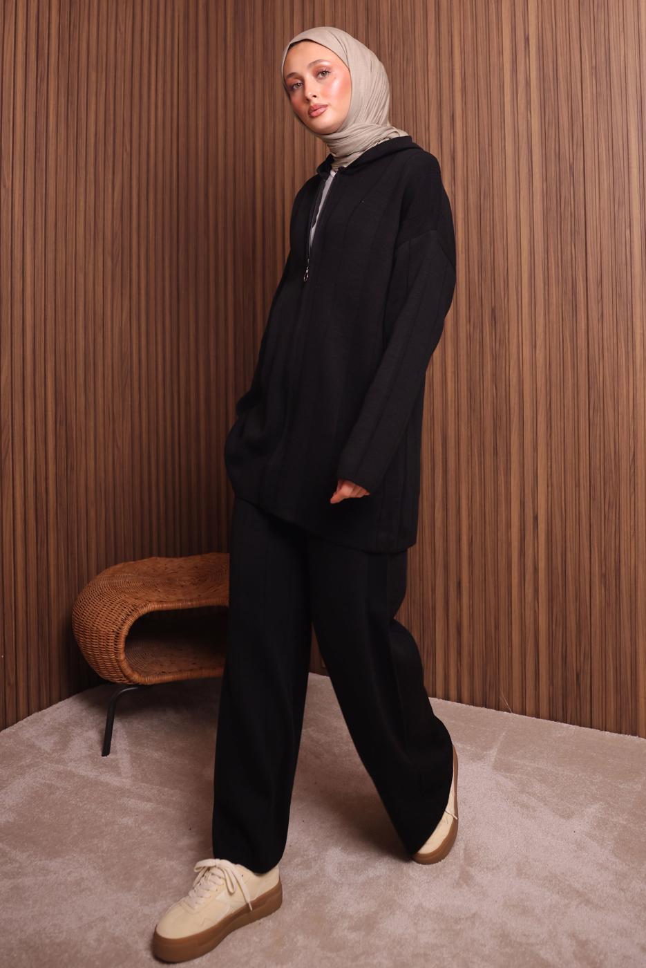 Tesettür giyim SİYAH KAPÜŞONLU PANTOLONLU TRİKO TAKIM T 3307