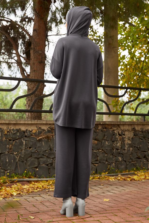 Tesettür giyim GRİ PANTOLONLU KAPÜŞONLU TAKIM T 5666 - TRENDTESETTÜR