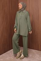 Tesettür giyim YEŞİL DÜĞME DETAYLI PANTOLONLU TAKIM T 7035