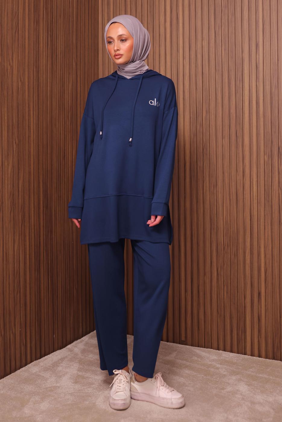 Tesettür giyim LACİVERT KAPÜŞONLU PANTOLONLU TAKIM T 8535