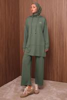 Tesettür giyim YEŞİL KAPÜŞONLU PANTOLONLU TAKIM T 8535