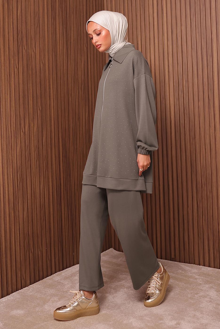 Tesettür giyim VİZON TAŞ BASKILI PANTOLONLU TAKIM T 9035