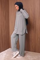 Tesettür giyim GRİ YAZI BASKILI PANTOLONLU TAKIM T 9535