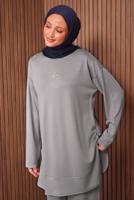 Tesettür giyim GRİ YAZI BASKILI PANTOLONLU TAKIM T 9535