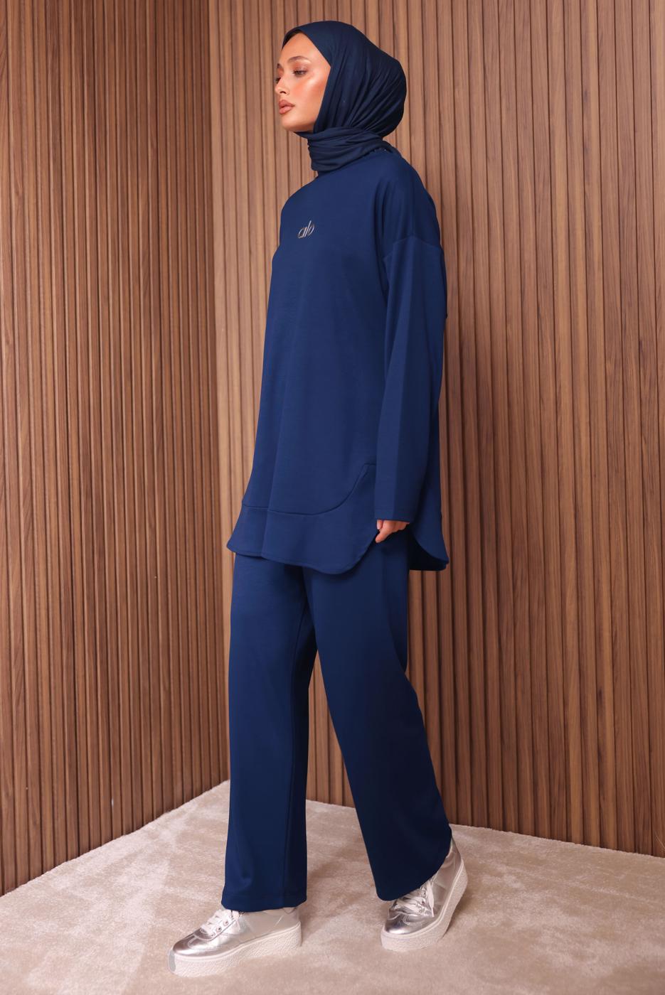Tesettür giyim LACİVERT YAZI BASKILI PANTOLONLU TAKIM T 9535