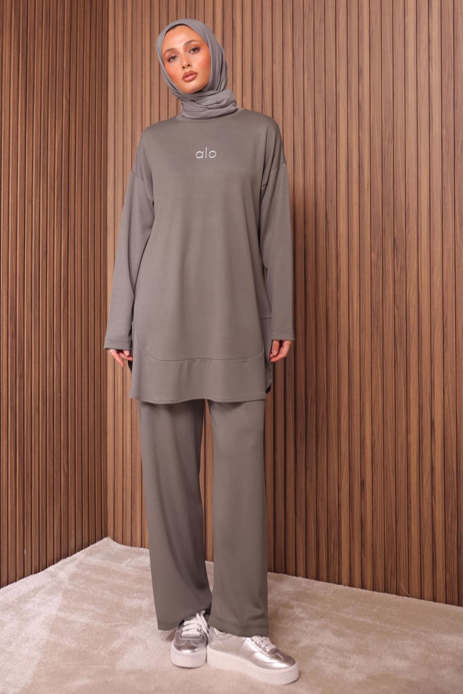 Tesettür giyim VİZON YAZI BASKILI PANTOLONLU TAKIM T 9535