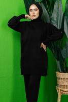 Tesettür giyim SİYAH BONCUK İŞLEMELİ TRİKO TUNİK T 8408-1