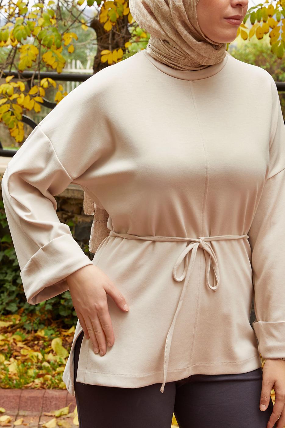 Tesettür giyim BEJ BELDEN BAĞCIKLI TUNİK T 84112