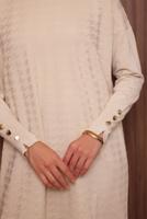 Tesettür giyim EKRU TRİKO TUNİK T 9007