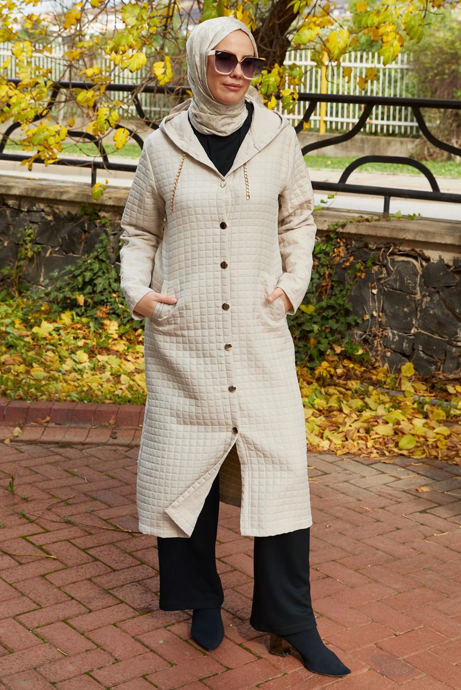 Tesettür giyim BEJ KAPÜŞONLU KAP T 0009