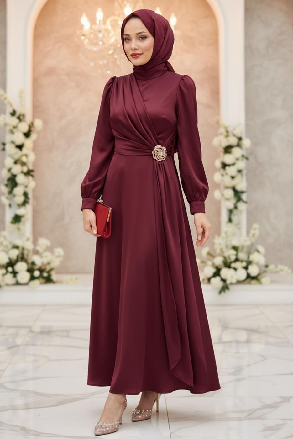 Vêtements hijab ROUGE BORDEAUX ROBE DE SOIRÉE DÉTAILLÉE ACCESSOIRE T 3626