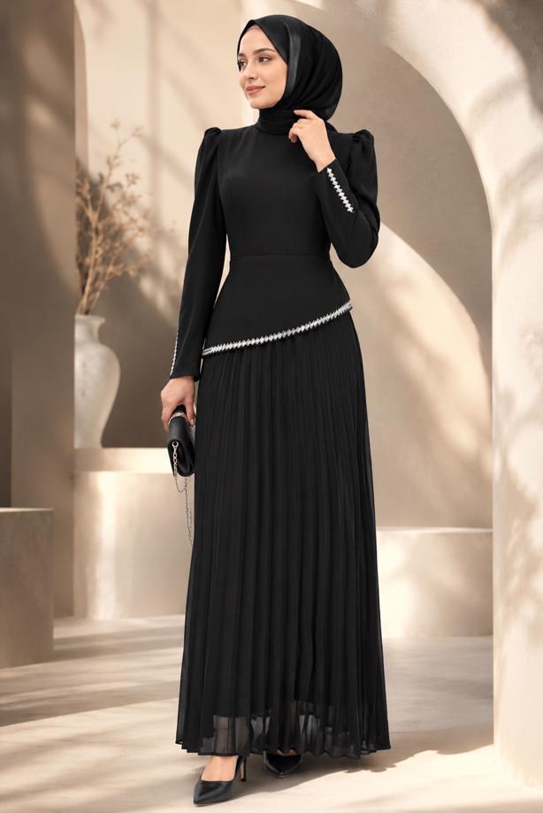 Tesettür giyim SİYAH TAŞLI PİLİSELİ ABİYE ELBİSE T 5463 - TRENDTESETTÜR