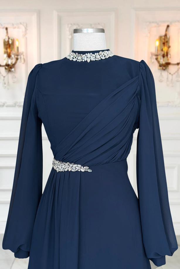 Tesettür giyim LACİVERT TAŞ DETAYLI ŞİFON ABİYE ELBİSE T 6363 - TRENDTESETTÜR