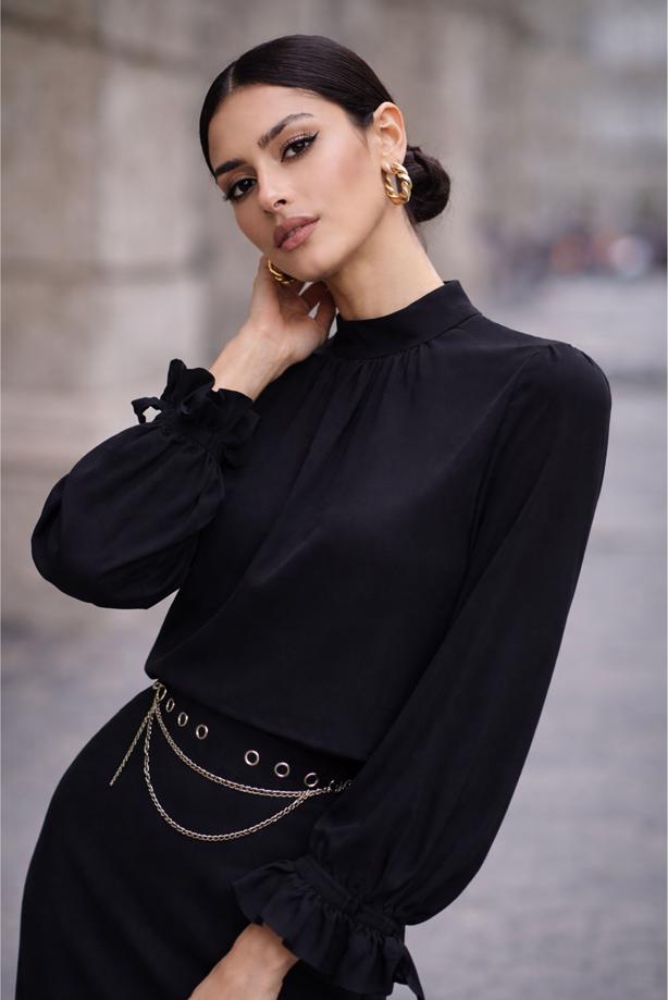 Tesettür giyim SİYAH FIFIR DETAYLI BLUZ T 5826 - TRENDTESETTÜR