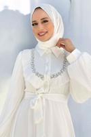 Vêtements hijab ÉCRU ROBE EN CHIFFON CEINTURE T 9493