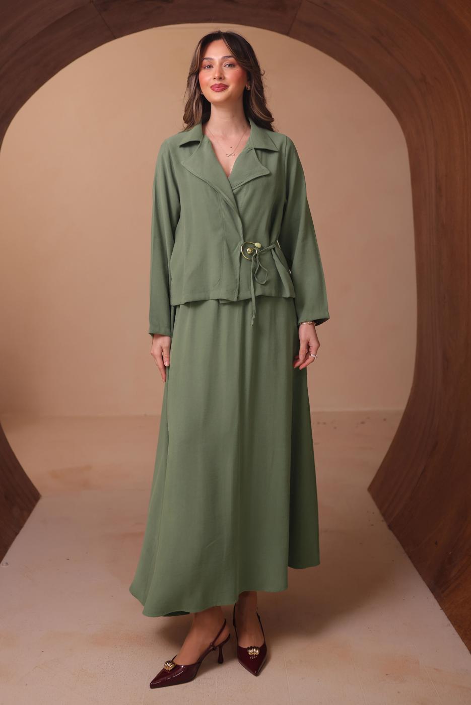 Tesettür giyim YEŞİL DİYAGONEL KUMAŞ ETEKLİ TAKIM T 1562