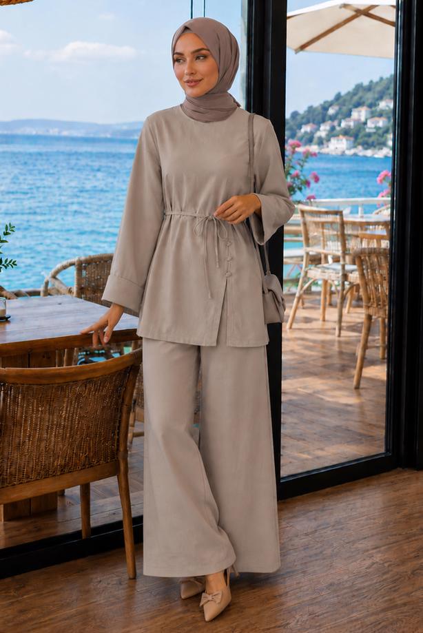 Tesettür giyim BEJ KUŞAKLI PANTOLONLU TAKIM T 2333 - TRENDTESETTÜR