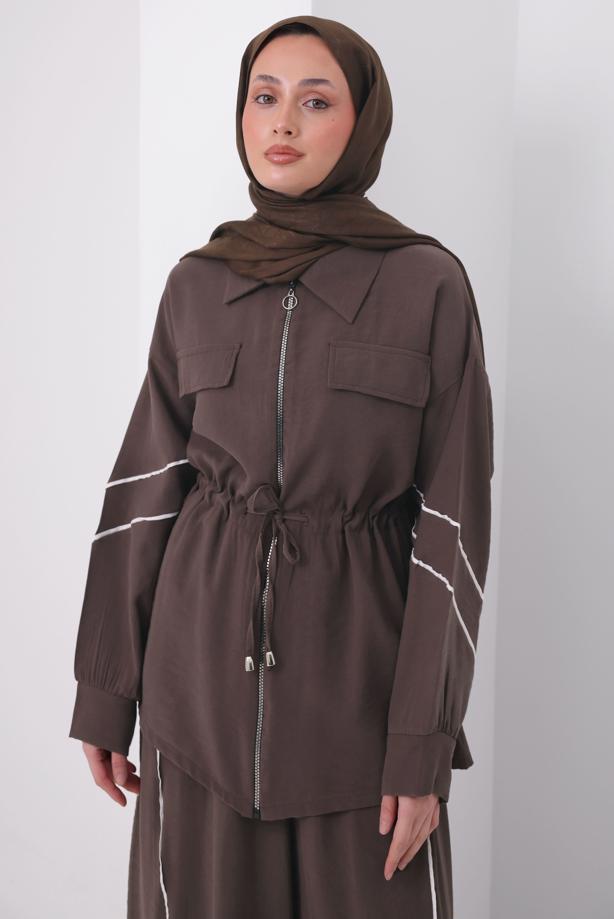 Tesettür giyim KAHVE ŞERİTLİ BELİ BAĞCIKLI TAKIM T 4127 - TRENDTESETTÜR