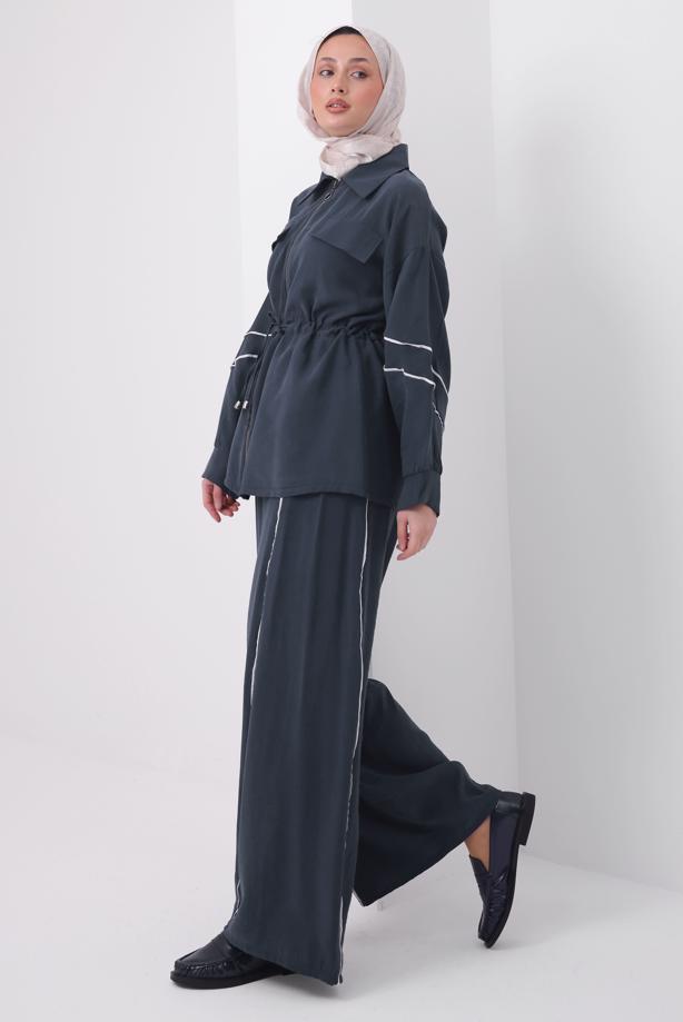 Tesettür giyim GRİ ŞERİTLİ BELİ BAĞCIKLI TAKIM T 4127 - TRENDTESETTÜR